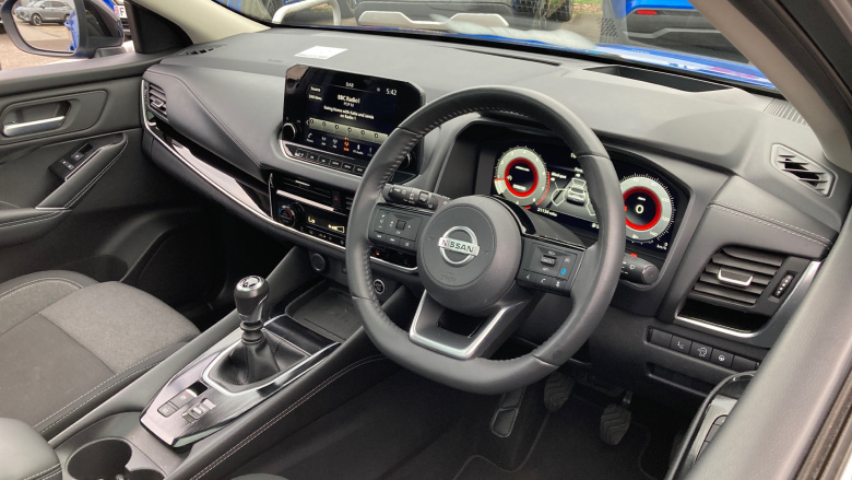 Nissan Qashqai 1.3 DiG-T MH Premiere Edition 5dr Petrol Hatchback